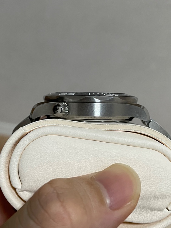 ダイバー300m ブラック（高級時計）の商品画像 - 査定依頼日：2025年9月10日 - 最高査定価格：620,000円