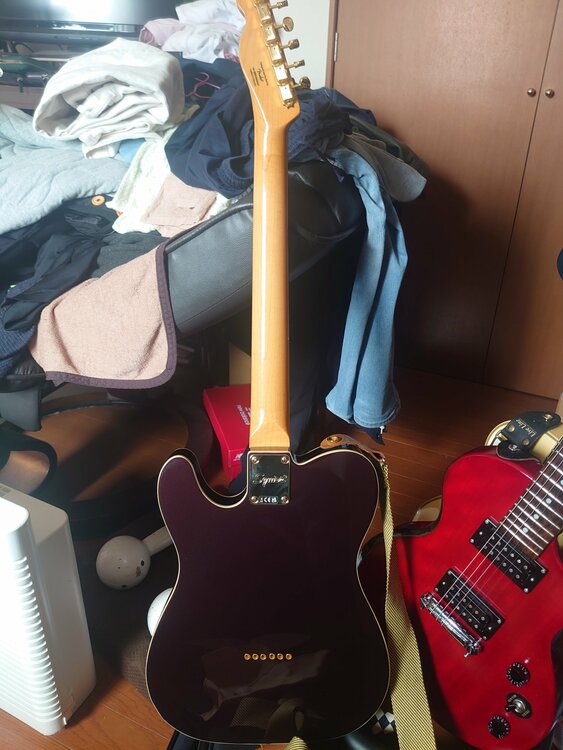 FSR60S CST TELE LR TPG GH OXB ＳＳ24003431（ピアノ・楽器・PA機材）の商品画像 - 査定依頼日：2026年4月2日 - 最高査定価格：80,000円