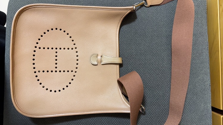 エルメス エブリン （ブランドバッグ）の商品画像 - 査定依頼日：2025年9月19日 - 最高査定価格：380,000円