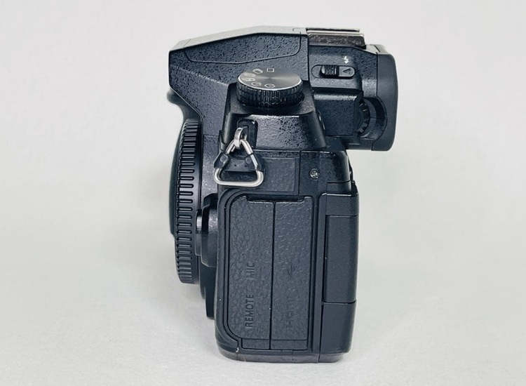 PANASONIC LUMIX DMC-G8 ボディ（カメラ）の商品画像 - 査定依頼日：2026年5月23日 - 最高査定価格：23,100円