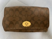 コーチ（ブランドバッグ）の商品画像 - 査定依頼日：2025年9月29日 - 最高査定価格：3,000円