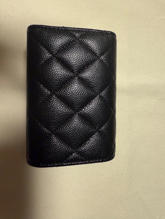 三つ折りウォレット（古着・ファッション）の商品画像 - 査定依頼日：2025年8月26日 - 最高査定価格：138,000円