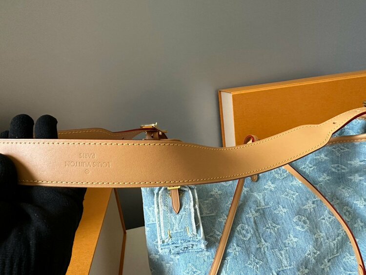Carryall（ブランドバッグ）の商品画像 - 査定依頼日：2026年7月29日 - 最高査定価格：320,000円