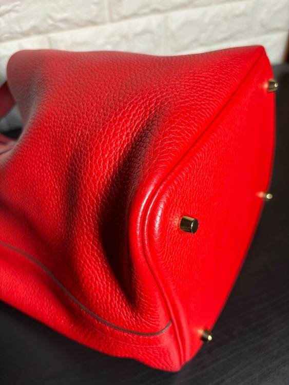 エルメス ピコタンロックＭＭ トリヨンクレマンス ルージュクー A刻印 （ブランドバッグ）の商品画像 - 査定依頼日：2025年9月3日 - 最高査定価格：300,000円