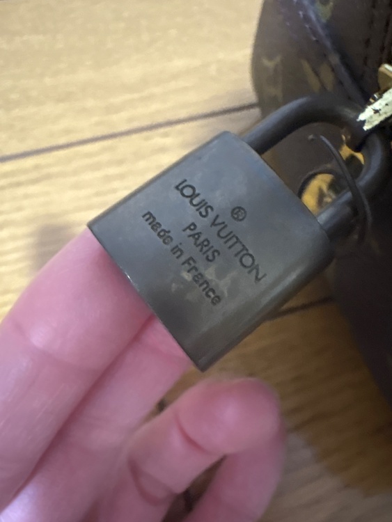 ルイヴィトン モノグラム （ブランドバッグ）の商品画像 - 査定依頼日：2026年3月11日 - 最高査定価格：70,000円