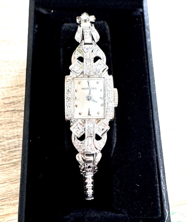 アンティークハミルトン腕時計（高級時計）の商品画像 - 査定依頼日：2025年7月4日 - 最高査定価格：200,000円