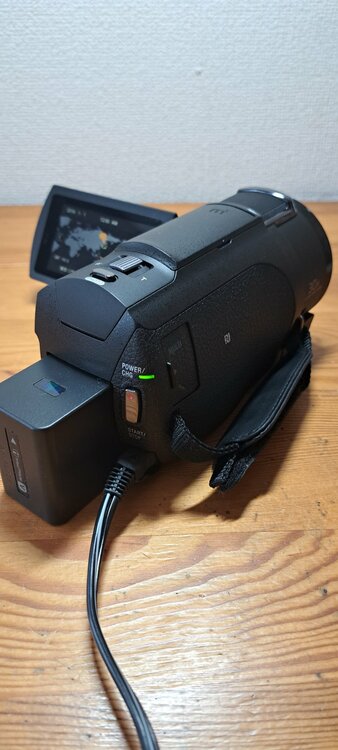 SONY 4K HANDYCAM FDR-AX45（カメラ）の商品画像 - 査定依頼日：2026年5月25日 - 最高査定価格：64,100円