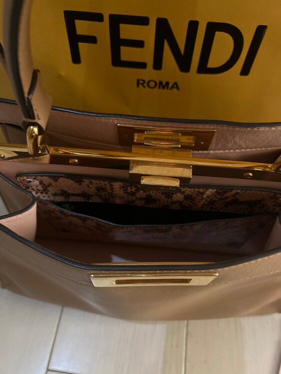 ピーカーブー（ブランドバッグ）の商品画像 - 査定依頼日：2025年2月1日 - 最高査定価格：250,000円