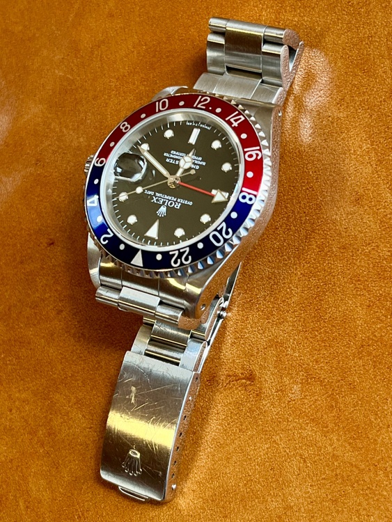 ロレックス GMTマスター 1670（高級時計）の商品画像 - 査定依頼日：2026年4月14日 - 最高査定価格：1,980,000円