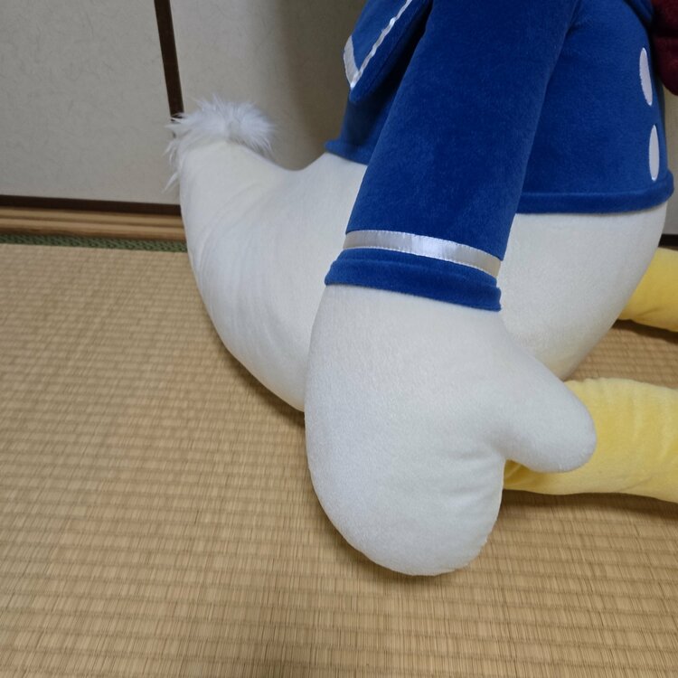 ドナルドダック　メガサイズ　ぬいぐるみ（その他のおもちゃ）の商品画像 - 査定依頼日：2026年4月11日 - 最高査定価格：1,000円