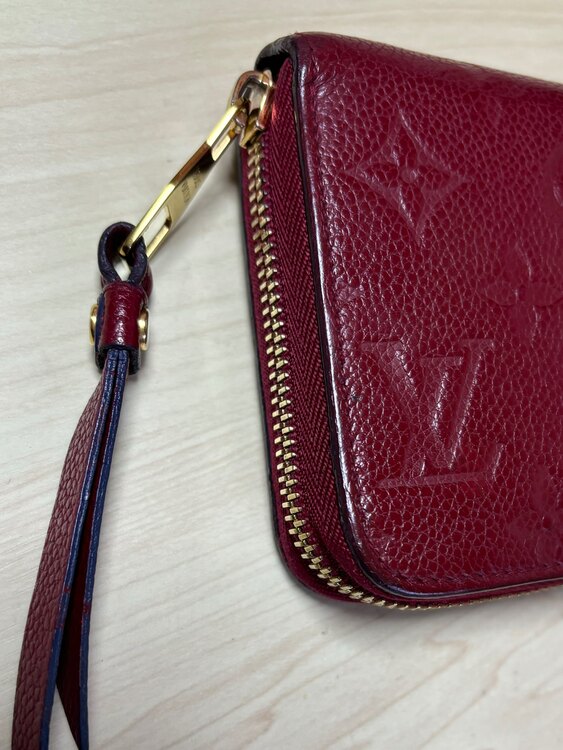 アンプラント　ジッパーウォレット（ブランド財布・小物）の商品画像 - 査定依頼日：2025年1月8日 - 最高査定価格：20,000円