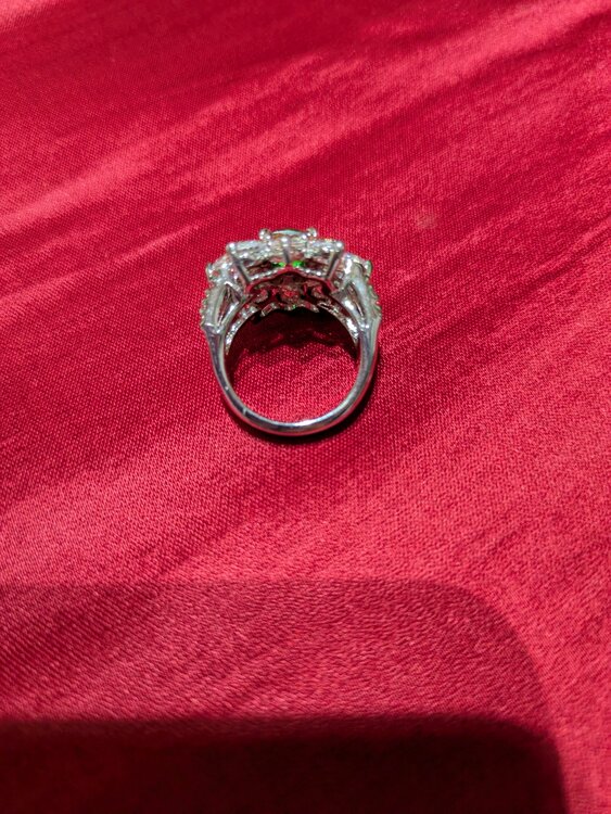 指輪（金・貴金属）の商品画像 - 査定依頼日：2026年3月25日 - 最高査定価格：300,000円