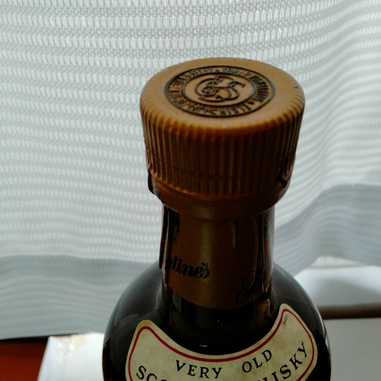 very  old aged 30yers（お酒）の商品画像 - 査定依頼日：2025年6月2日 - 最高査定価格：22,500円