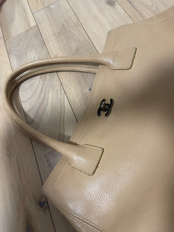 CHANEL エグゼクティブトート（ブランドバッグ）の商品画像 - 査定依頼日：2026年9月22日 - 最高査定価格：100,000円