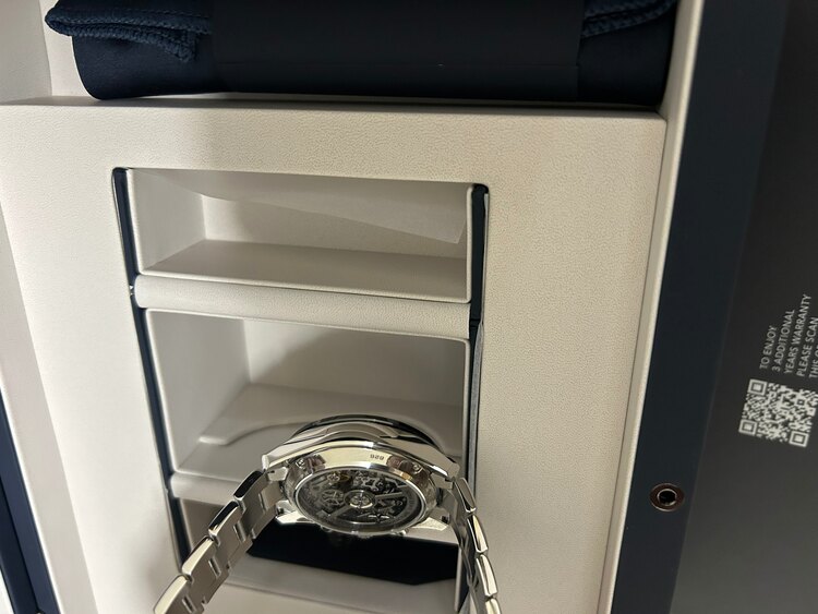 クロノマスタースポーツ（高級時計）の商品画像 - 査定依頼日：2025年5月7日 - 最高査定価格：1,550,000円