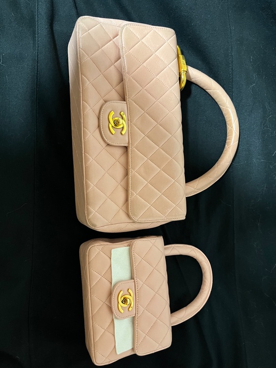 シャネル 親子バッグ ピンク ラムスキン 32番台（子バッグ未使用）（ブランドバッグ）の商品画像 - 査定依頼日：2026年3月7日 - 最高査定価格：750,000円