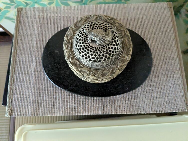 香炉（美術品・骨董品）の商品画像 - 査定依頼日：2025年8月10日 - 最高査定価格：30,000円