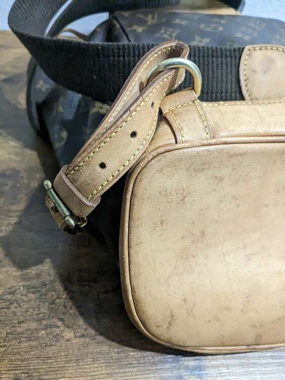 ルイヴィトン M51135 モンスリGM（ブランドバッグ）の商品画像 - 査定依頼日：2024年2月2日 - 最高査定価格：50,000円