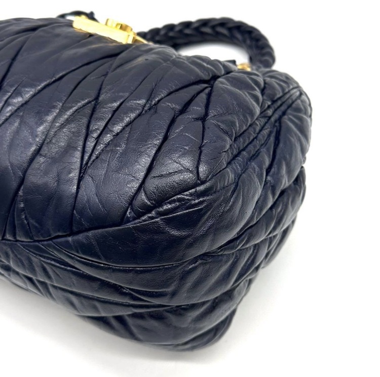 ミュウミュウ  （ブランドバッグ）の商品画像 - 査定依頼日：2026年1月25日 - 最高査定価格：20,000円