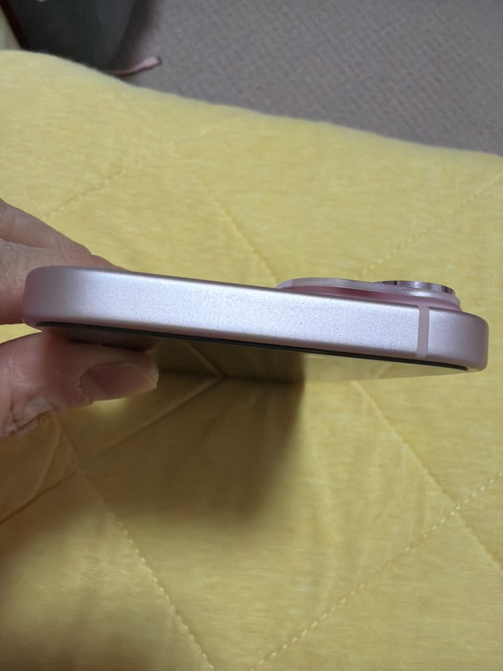 iPhone 15 128GB SIMフリー（スマホ）の商品画像 - 査定依頼日：2026年1月14日 - 最高査定価格：64,000円