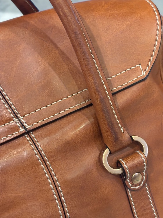 オールドGUCCI、FENDI（ブランドバッグ）の商品画像 - 査定依頼日：2026年10月2日 - 最高査定価格：310,000円
