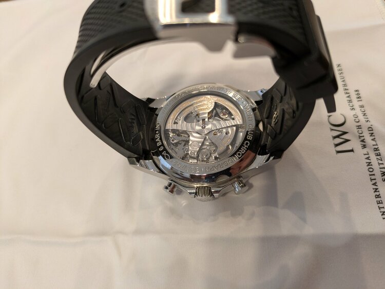 IWC ポルトギーゼ IW390502（高級時計）の商品画像 - 査定依頼日：2025年12月8日 - 最高査定価格：500,000円