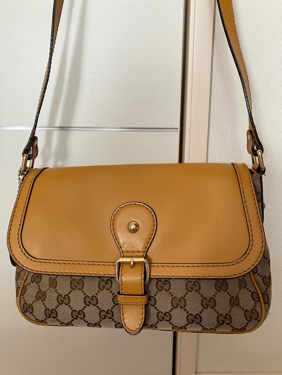 ショルダー（ブランドバッグ）の商品画像 - 査定依頼日：2025年11月18日 - 最高査定価格：30,000円