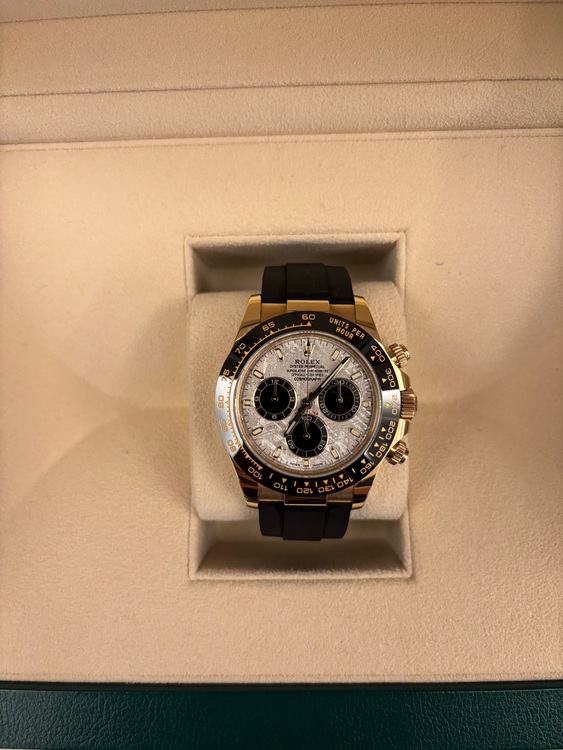 116518LNメテオライト（高級時計）の商品画像 - 査定依頼日：2025年11月26日 - 最高査定価格：12,500,000円