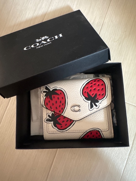 コーチ財布（ブランド財布・小物）の商品画像 - 査定依頼日：2025年6月20日 - 最高査定価格：3,500円