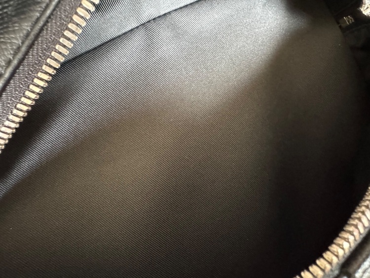 リュック M30230 モノグラムエクリプス タイガ （ブランドバッグ）の商品画像 - 査定依頼日：2025年7月4日 - 最高査定価格：180,000円