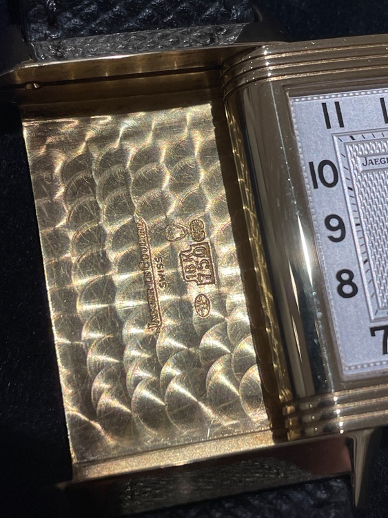 レベルソデュオK18YG（高級時計）の商品画像 - 査定依頼日：2025年12月4日 - 最高査定価格：1,400,000円