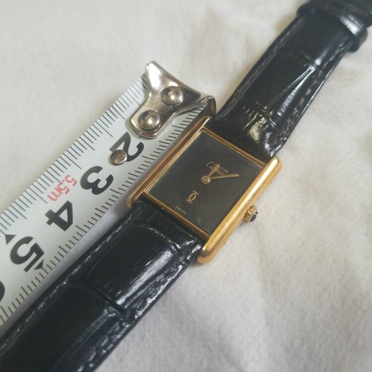 カルティエ タンク 9 090223（高級時計）の商品画像 - 査定依頼日：2025年10月15日 - 最高査定価格：250,000円