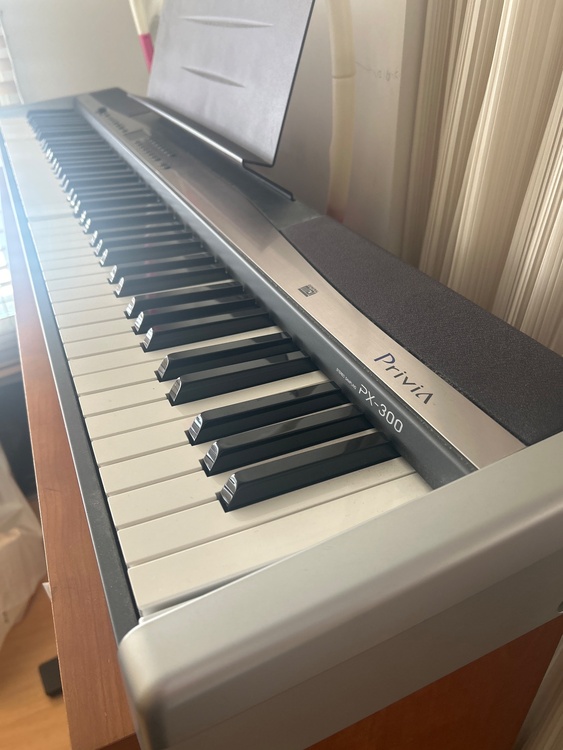 カシオ　Privia　PX-300（ピアノ・楽器・PA機材）の商品画像 - 査定依頼日：2026年7月15日 - 最高査定価格：8,000円