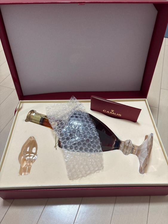 ロイヤルバカラ（お酒）の商品画像 - 査定依頼日：2025年12月10日 - 最高査定価格：52,000円