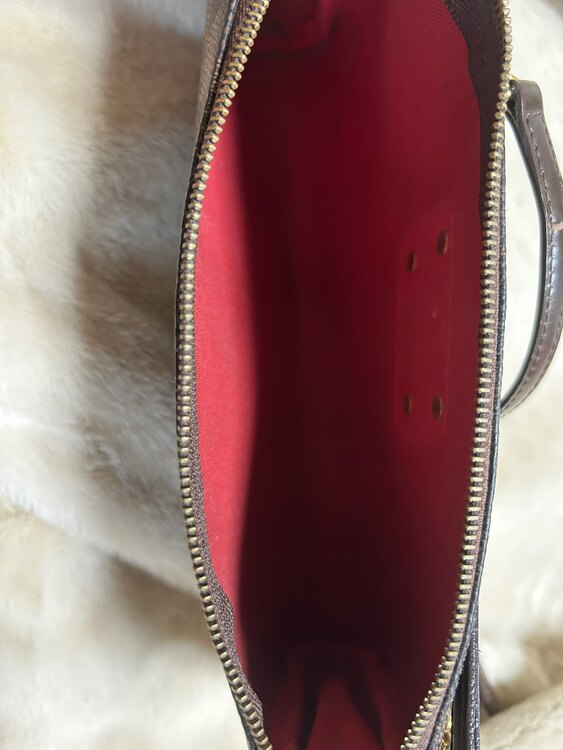 ルイヴィトン ダミエ （ブランドバッグ）の商品画像 - 査定依頼日：2025年3月2日 - 最高査定価格：135,000円