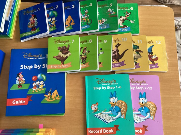 ディズニー英語システムフルセット（CD・DVD）の商品画像 - 査定依頼日：2025年4月15日 - 最高査定価格：3,000円