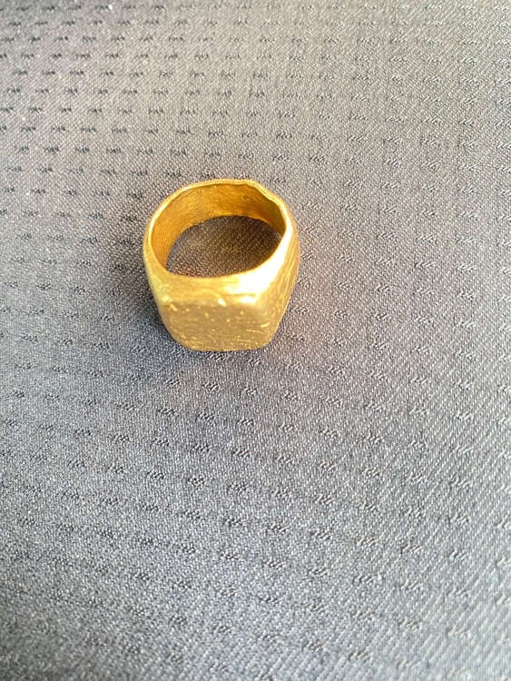 金の指輪（金・貴金属）の商品画像 - 査定依頼日：2025年8月16日 - 最高査定価格：1,000,000円