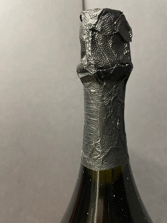 ドンペリ2012 正規品（お酒）の商品画像 - 査定依頼日：2025年5月2日 - 最高査定価格：108,000円