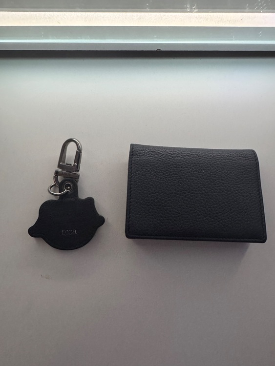 dior 名刺入れ（ブランド財布・小物）の商品画像 - 査定依頼日：2025年7月10日 - 最高査定価格：8,000円