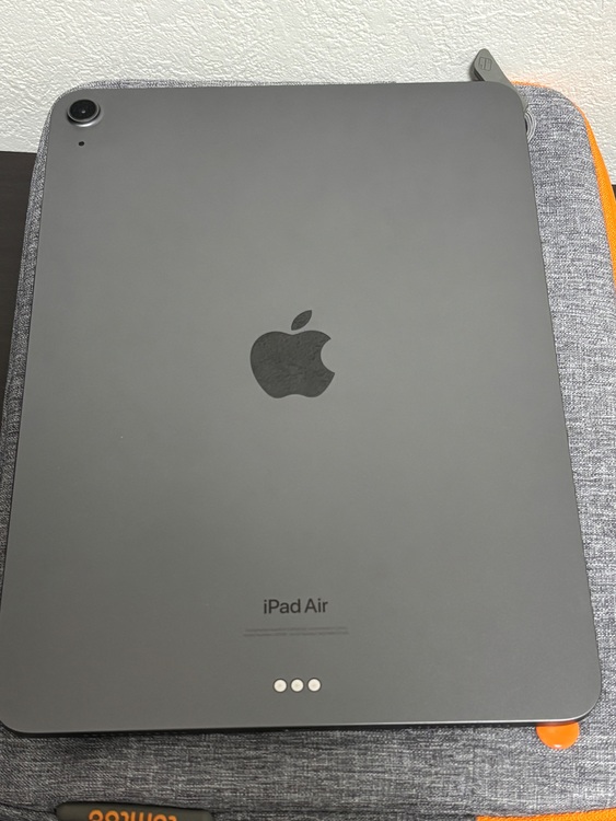 第五世代iPad Air 256gスペースグレイ（PC・タブレット）の商品画像 - 査定依頼日：2025年10月17日 - 最高査定価格：54,000円