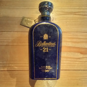 ウイスキー バランタイン （お酒）の商品画像 - 査定依頼日：2024年2月9日 - 最高査定価格：2,000円