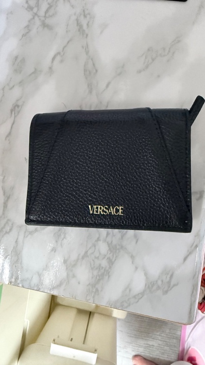 ヴェルサーチ（ブランド財布・小物）の商品画像 - 査定依頼日：2026年3月12日 - 最高査定価格：100,000円