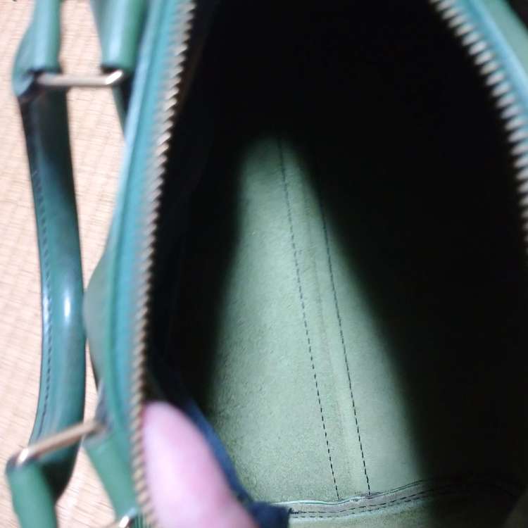 ルイヴィトン エピ （ブランドバッグ）の商品画像 - 査定依頼日：2022年10月10日 - 最高査定価格：27,000円