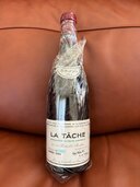 ワイン ラ・ターシュ （お酒）の商品画像 - 査定依頼日：2025年4月30日 - 最高査定価格：450,000円