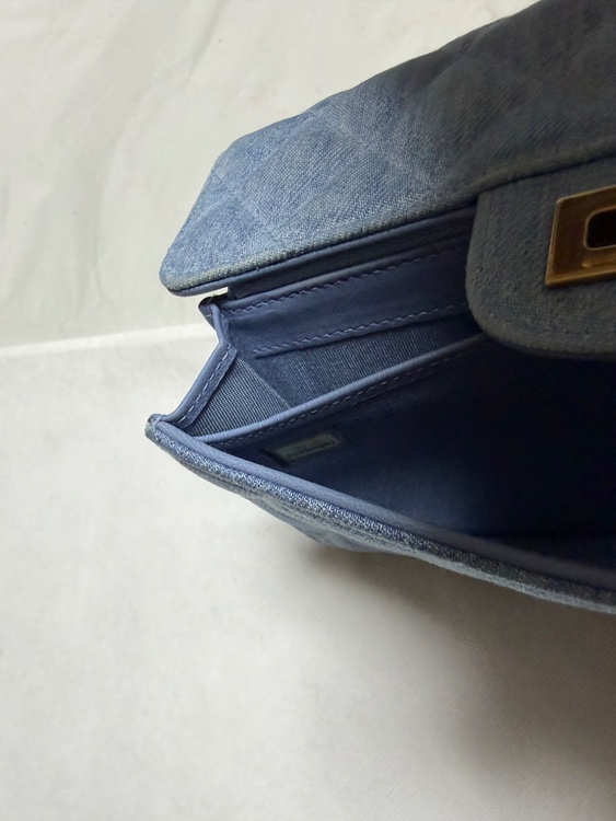 デニム財布（ブランド財布・小物）の商品画像 - 査定依頼日：2026年7月4日 - 最高査定価格：35,000円
