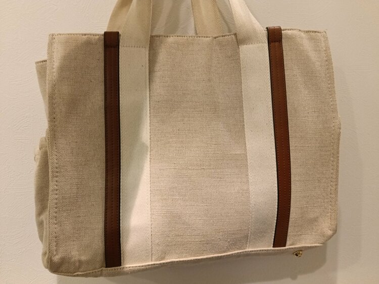 ハンドバッグ（ブランドバッグ）の商品画像 - 査定依頼日：2026年4月8日 - 最高査定価格：20,000円