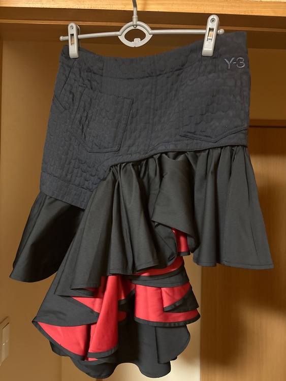 Y-3 05/14 S04244 168001（古着・ファッション）の商品画像 - 査定依頼日：2026年3月18日 - 最高査定価格：1,000円