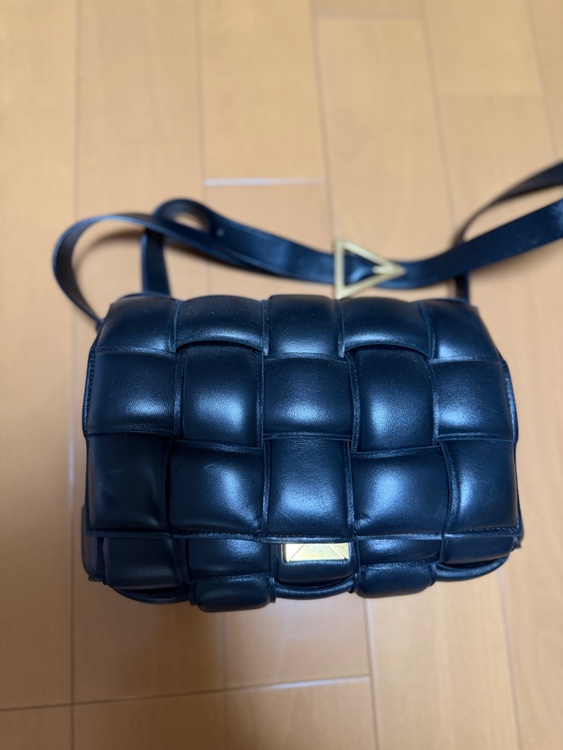 パテント　カセットバッグ（ブランドバッグ）の商品画像 - 査定依頼日：2026年10月15日 - 最高査定価格：120,000円