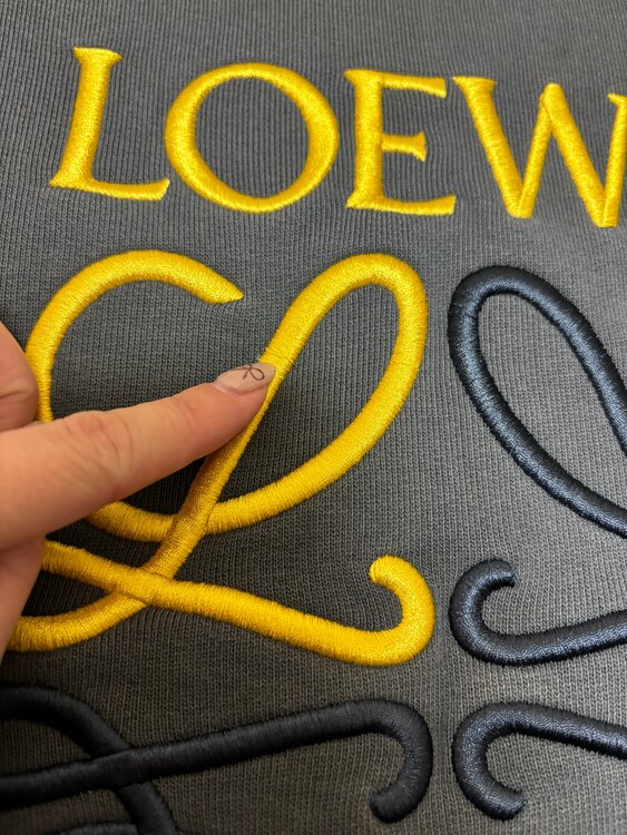 アナグラム　スウェット（古着・ファッション）の商品画像 - 査定依頼日：2025年2月2日 - 最高査定価格：15,000円