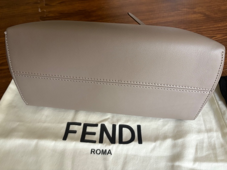 フェンディ（ブランドバッグ）の商品画像 - 査定依頼日：2026年10月11日 - 最高査定価格：90,000円